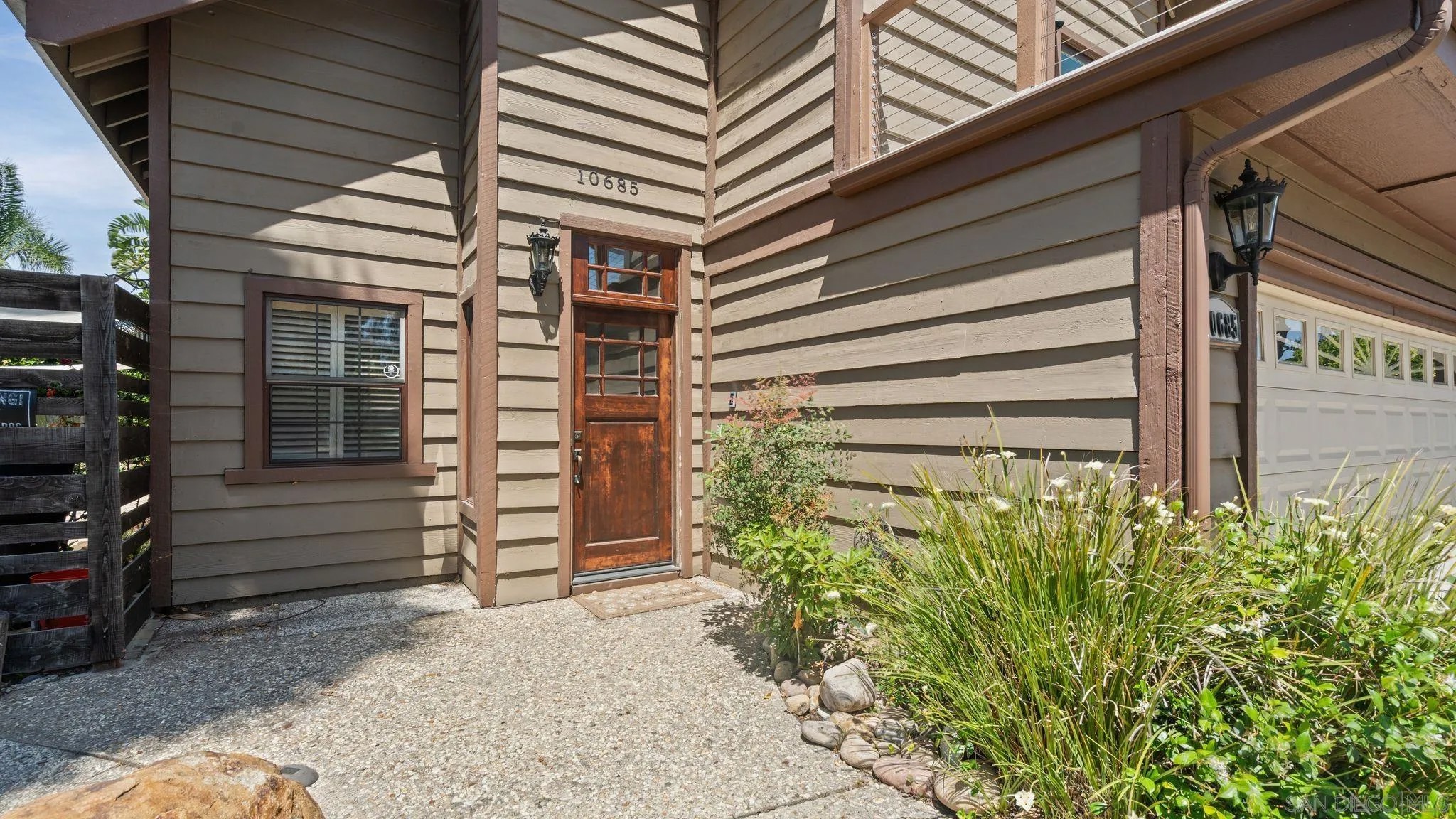 10685 Red Cedar