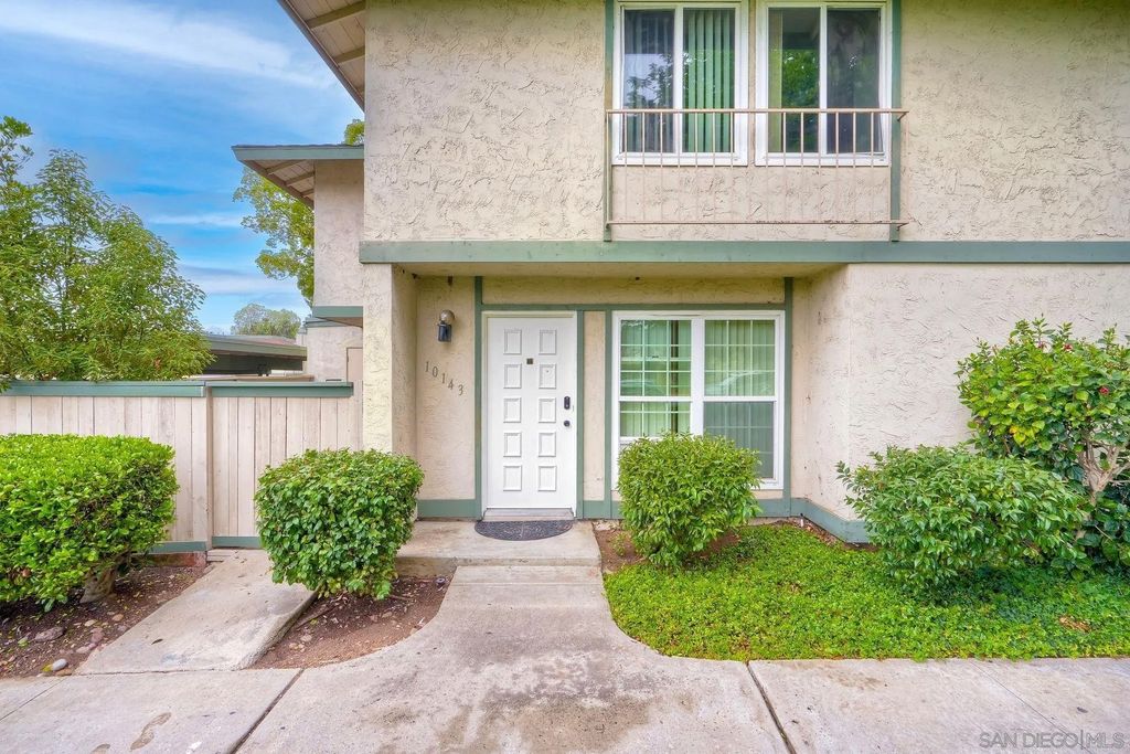 Photo of 10143 Caminito Volar, San Diego, CA 92126 (MLS # 250040741)