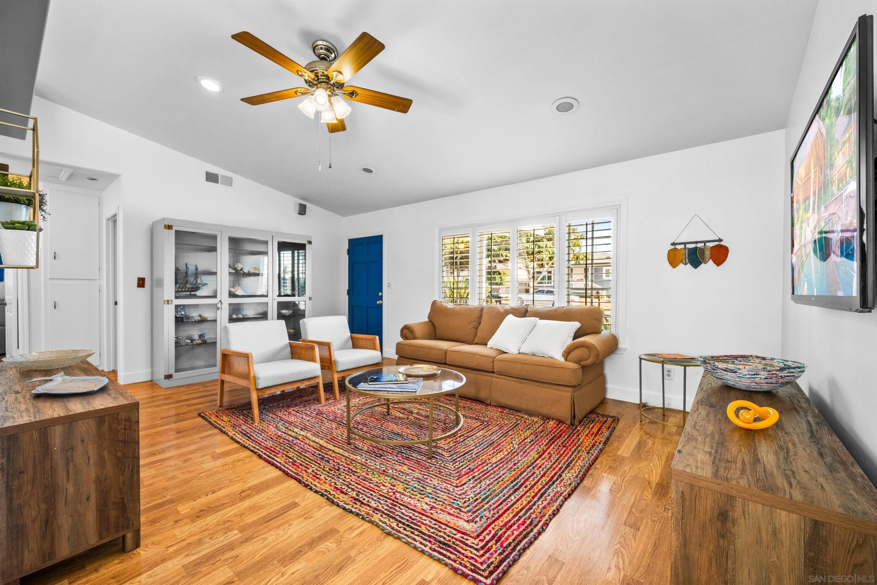 604 Monterey Dr