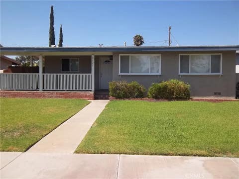 Photo of 2227 E Ward Terrace, Anaheim, CA 92806 (MLS # PW26170422)