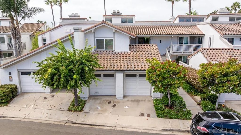 Photo of 94 Kingston Ct, Coronado, CA 92118 (MLS # 250040851)