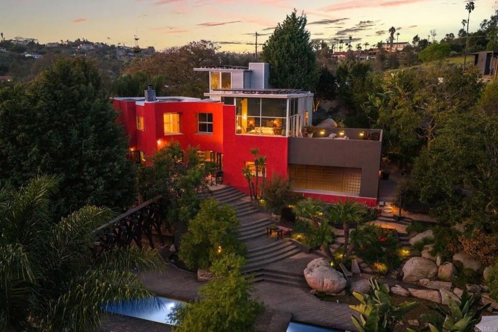 Photo of 2893 Paseo Del Sol, Escondido, CA 92025 (MLS # PTP2601371)