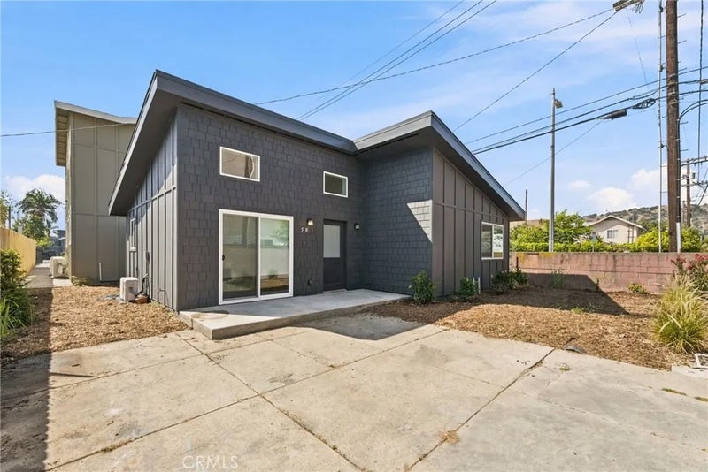 2801 Jeffries 1-4