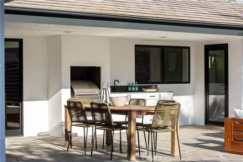 Tiny photo for 1001 Nottingham Road, Newport Beach, CA 92660 (MLS # OC25259377)