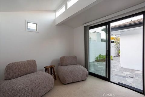 Tiny photo for 1001 Nottingham Road, Newport Beach, CA 92660 (MLS # OC25259377)