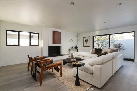 Tiny photo for 1001 Nottingham Road, Newport Beach, CA 92660 (MLS # OC25259377)