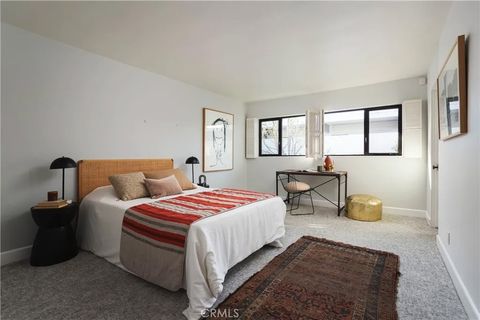 Tiny photo for 1001 Nottingham Road, Newport Beach, CA 92660 (MLS # OC25259377)