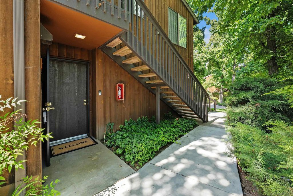 Photo of 2157 Arnold Way #312, Alpine, CA 91901 (MLS # 250041702)
