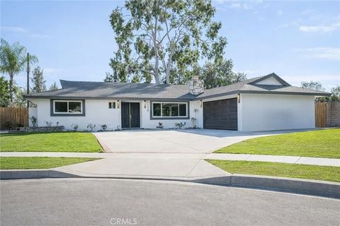 Photo of 1120 Sesmas St, Monrovia, CA 91016 (MLS # WS26047454)