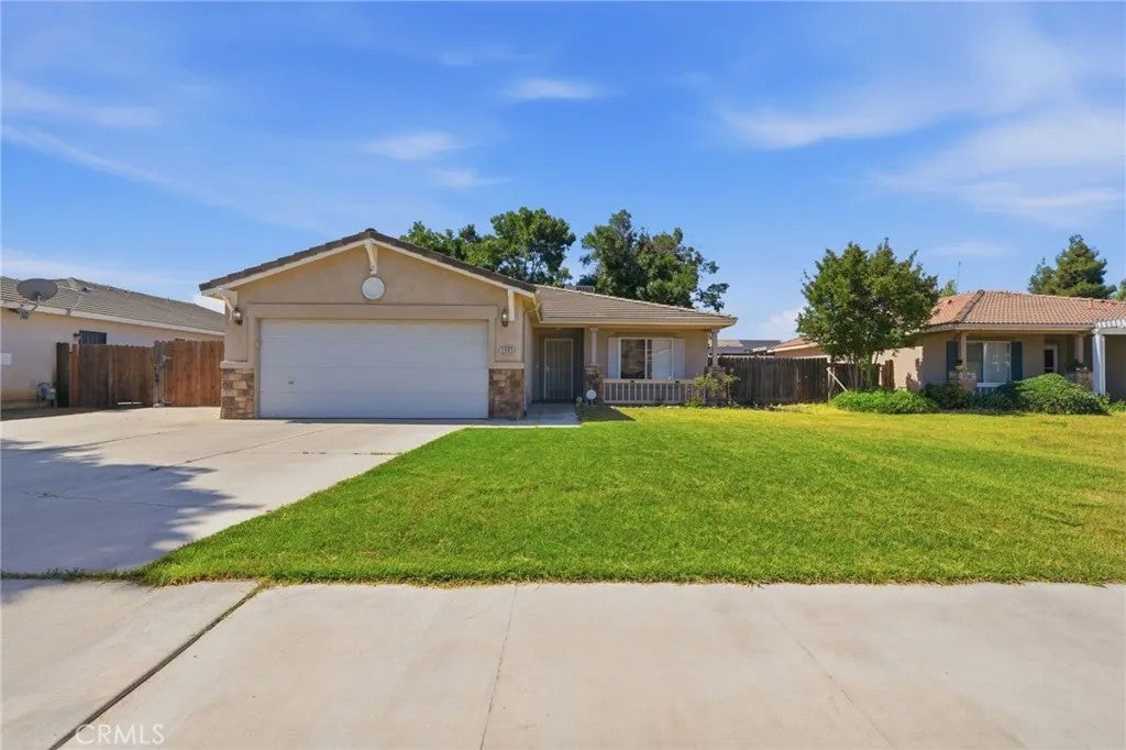 1865 La Vida Avenue