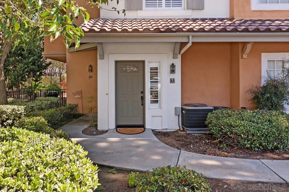 12047 Tivoli Park Row 3