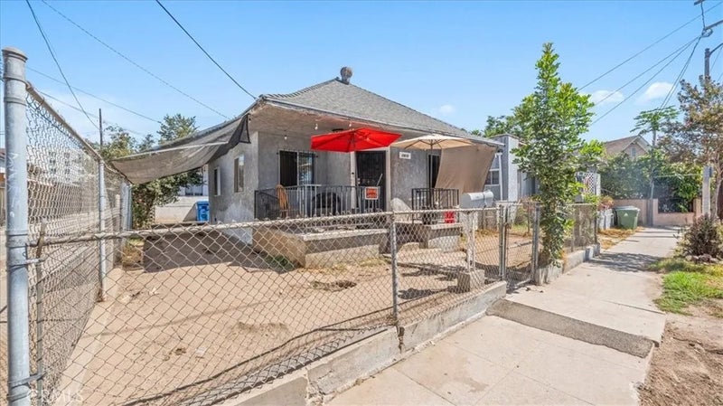 1815 E 3rd