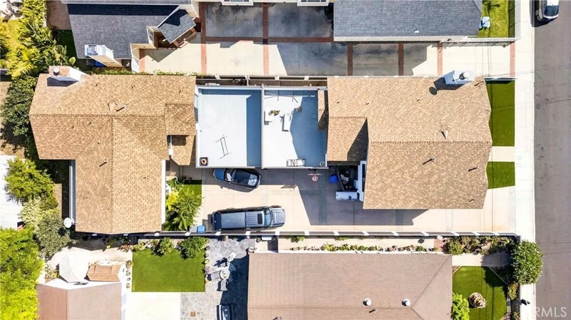 2405 Clark Lane B