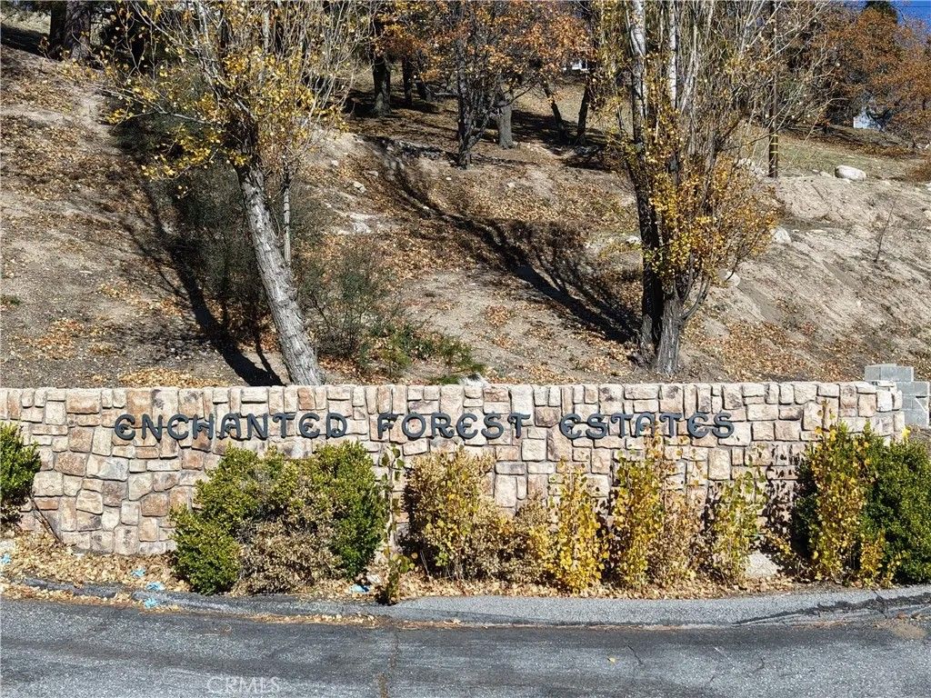 Photo of 0 Enchanted, Running Springs, CA 92382 (MLS # IG25271435)