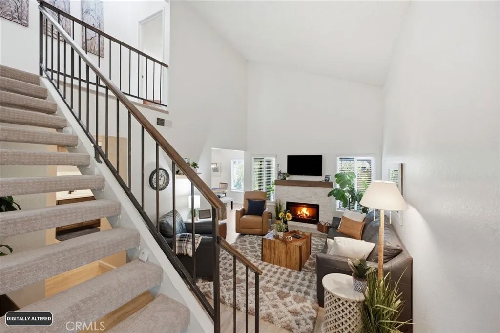 5050 Canyon Crest 18