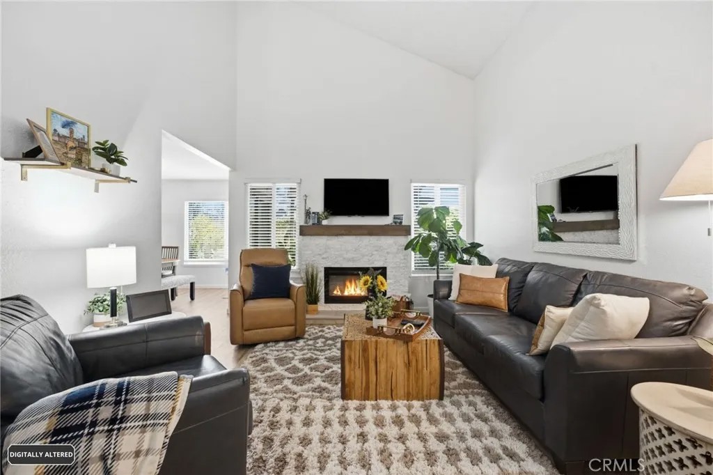 5050 Canyon Crest 18