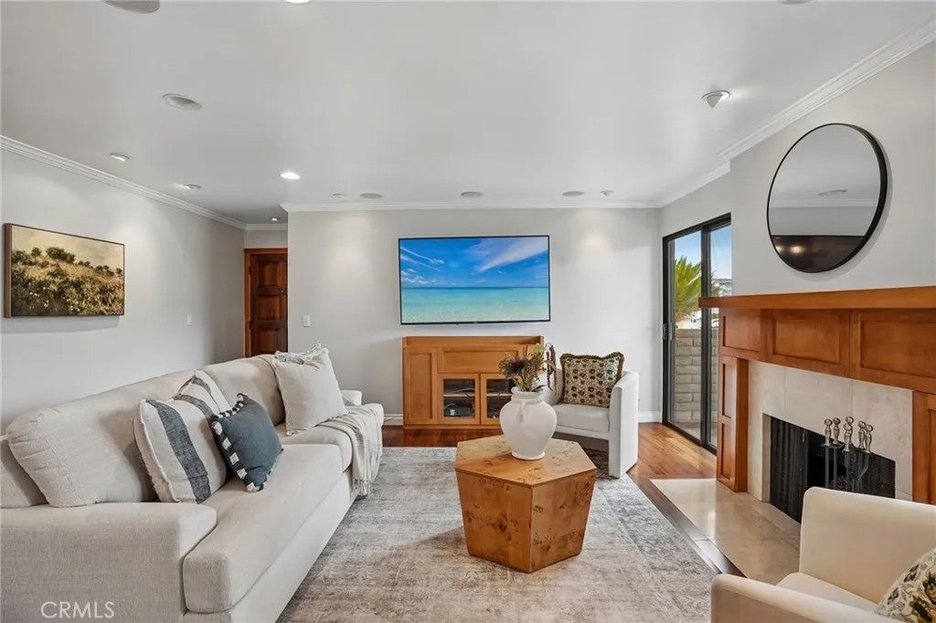 1447 Manhattan Beach Boulevard A