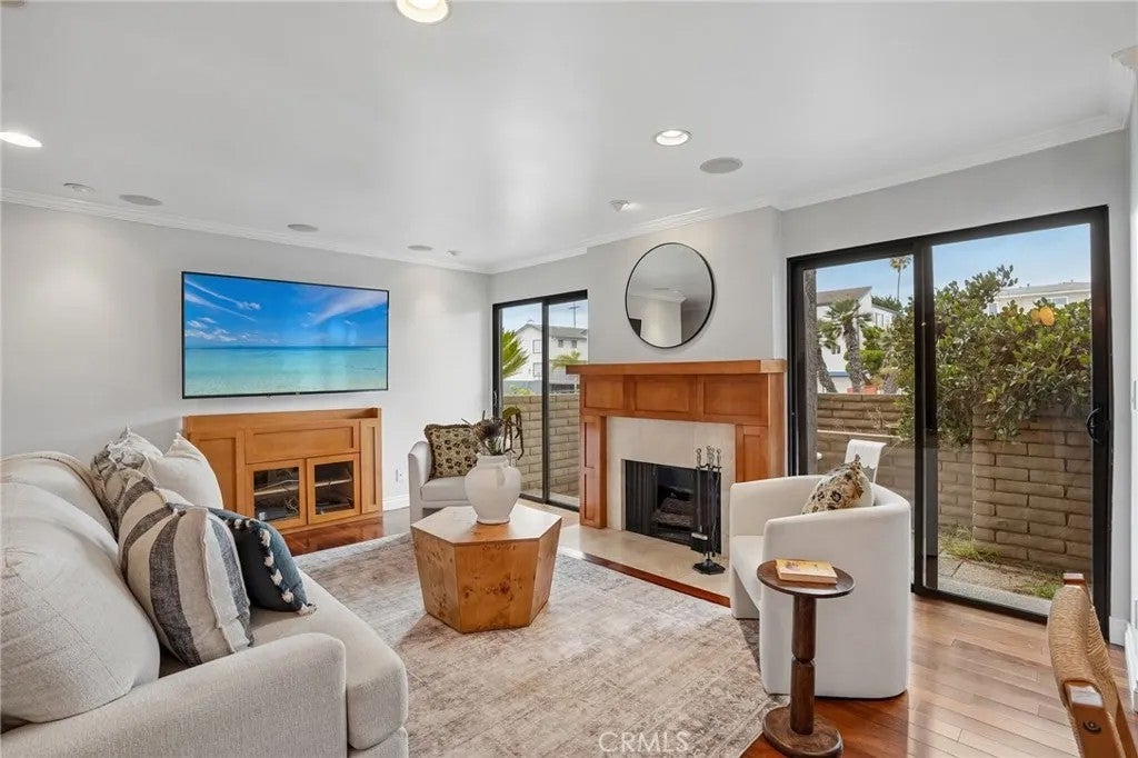 1447 Manhattan Beach Boulevard A