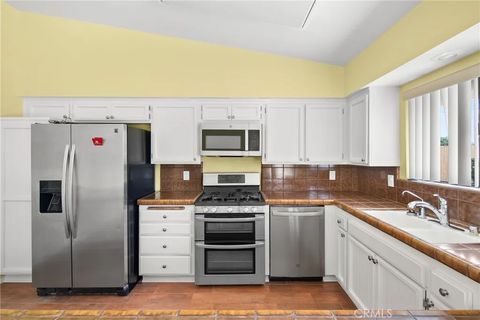 Tiny photo for 1610 Coral Dr, Santa Maria, CA 93454 (MLS # PI25238595)