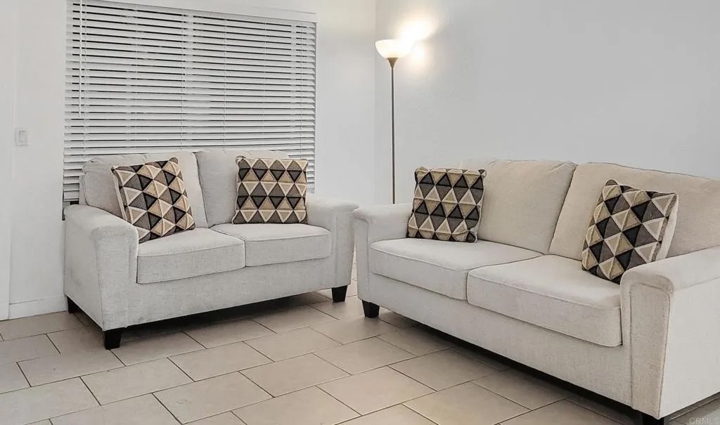 1643 Pentecost Way 1