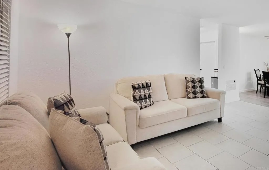 1643 Pentecost Way 1