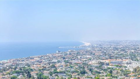 Tiny photo for 204 Via Colusa, Redondo Beach, CA 90277 (MLS # PW25244888)
