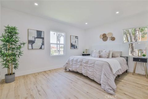 Tiny photo for 204 Via Colusa, Redondo Beach, CA 90277 (MLS # PW25244888)