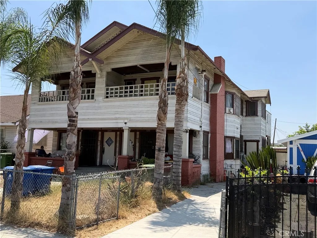 3212 Baldwin