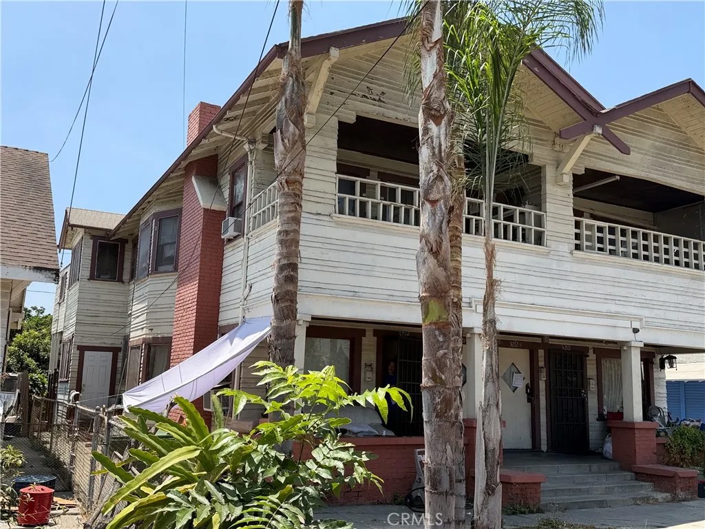 3212 Baldwin