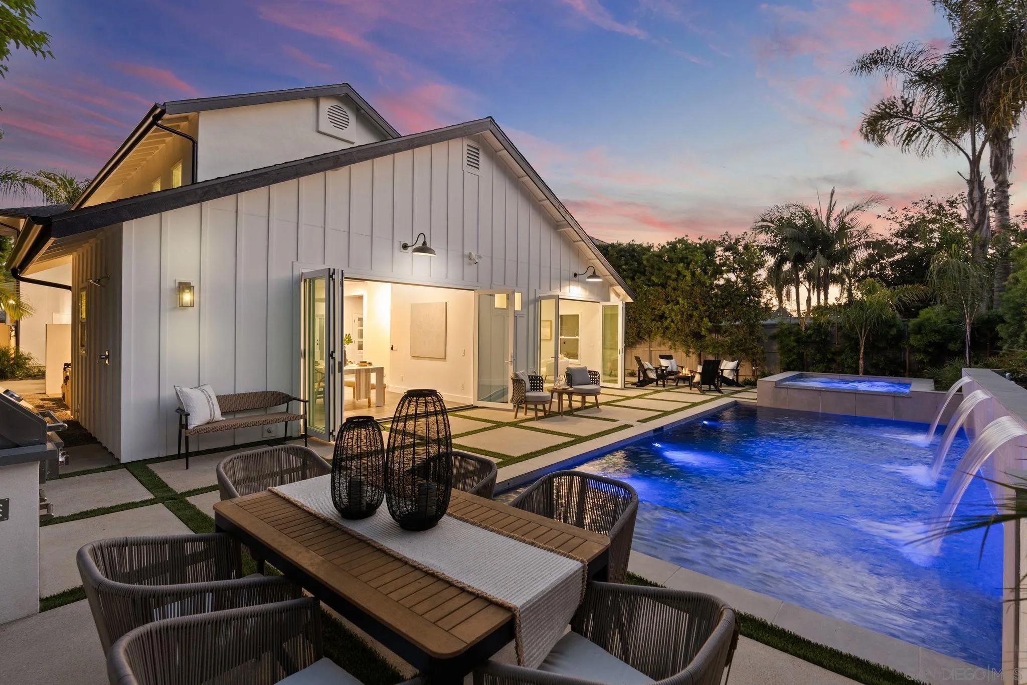 1384 Cynthia Ln