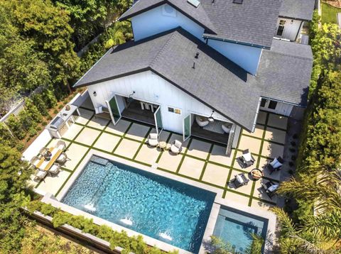 1384 Cynthia Ln Carlsbad CA 92008