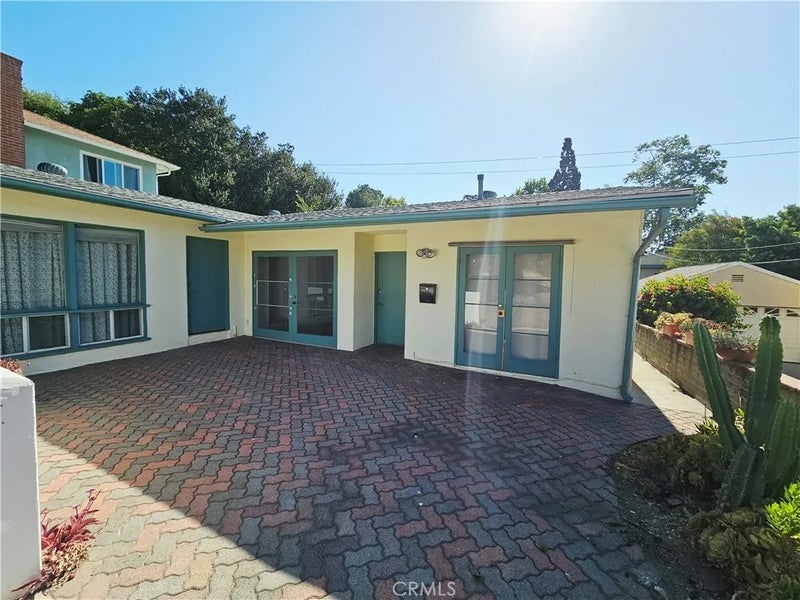 186 5th Avenue
