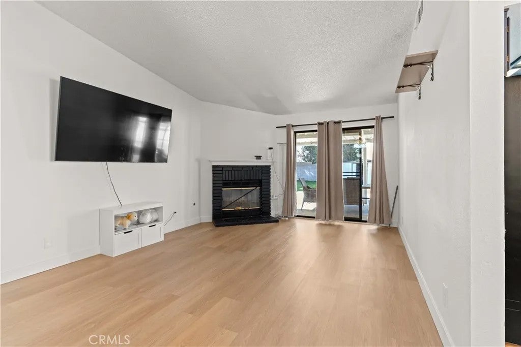 43111 Victorville