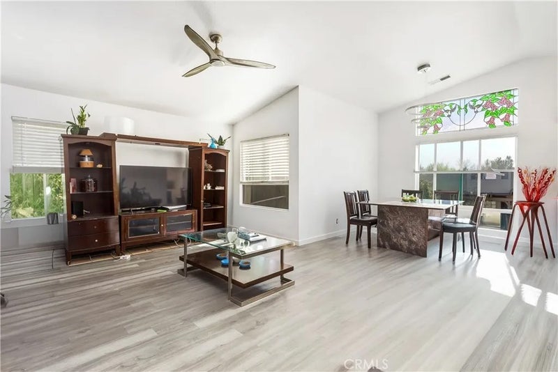 40514 Aster Pl