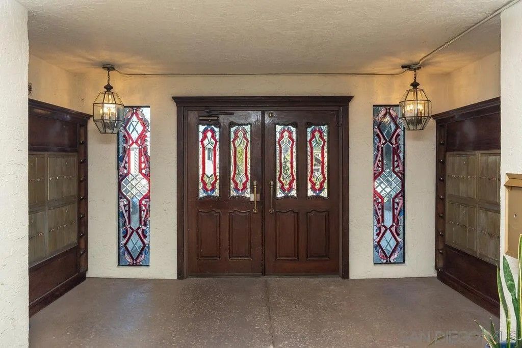 Photo of 1263 Robinson Ave. #1 Ave, San Diego, CA 92103 (MLS # 2600054)