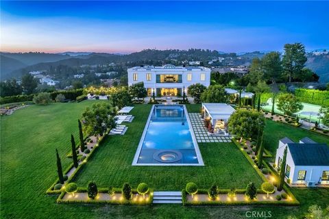 2100 Stratford Circle Los Angeles CA 90077