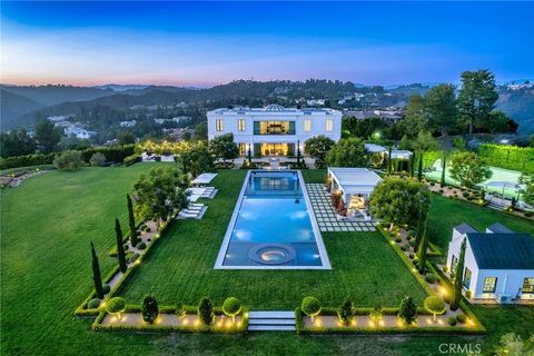 2100 Stratford Circle Los Angeles CA 90077