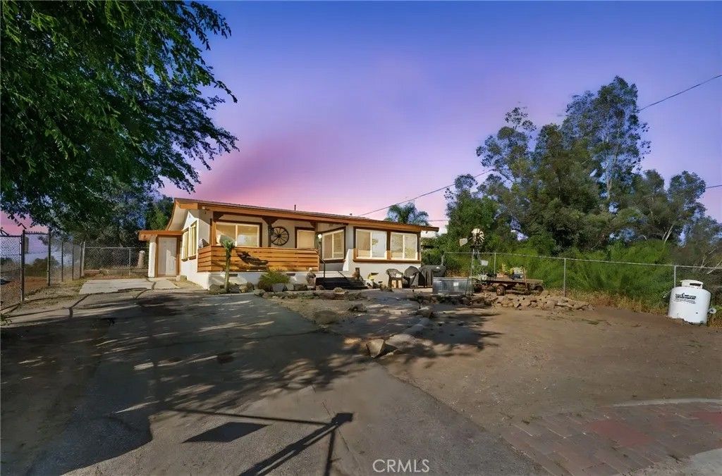 Photo of 23508 Mount Vernon Pl, Menifee, CA 92587 (MLS # CV26072955)