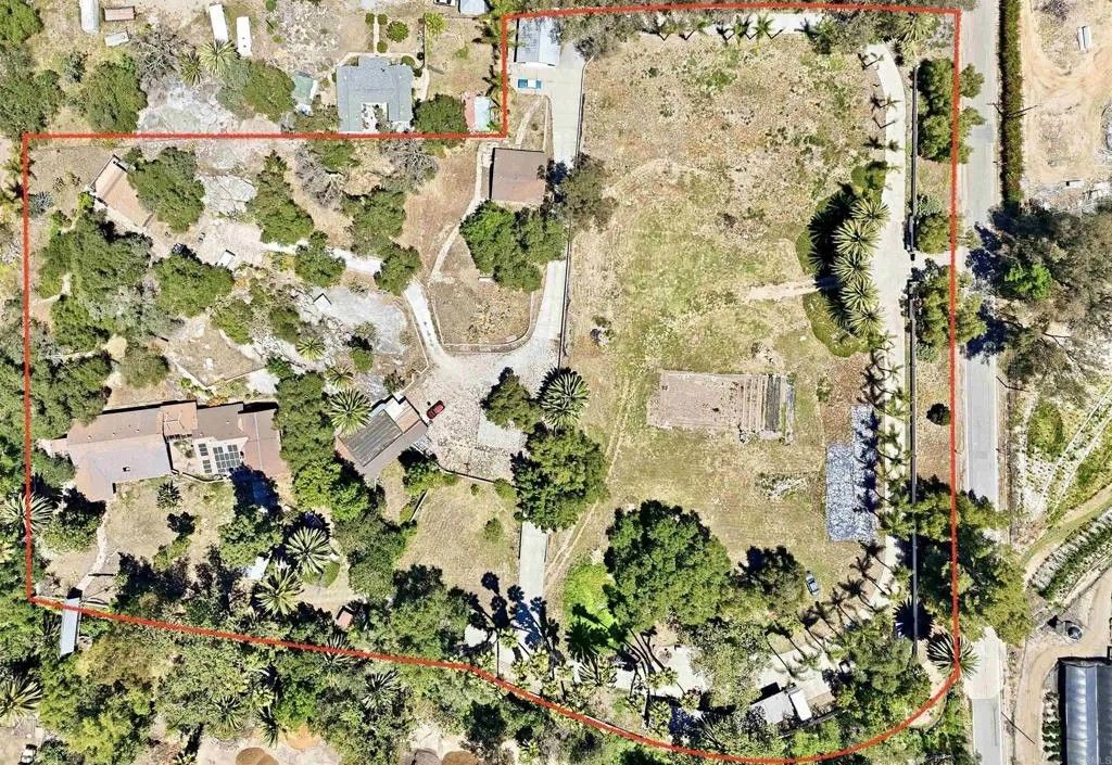 Photo of 2362 Huffstatler Street, Fallbrook, CA 92028 (MLS # PTP2603721)