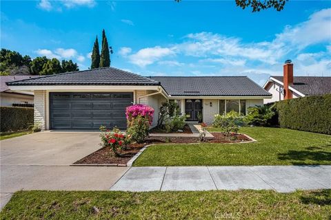 Photo of 762 S Breezy Way, Orange, CA 92869 (MLS # PW26027065)