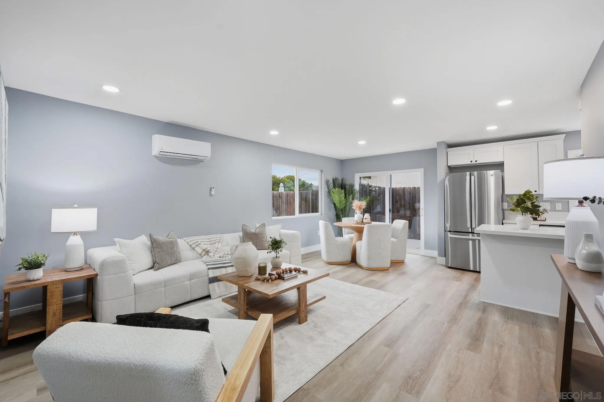 8514 Glenhaven