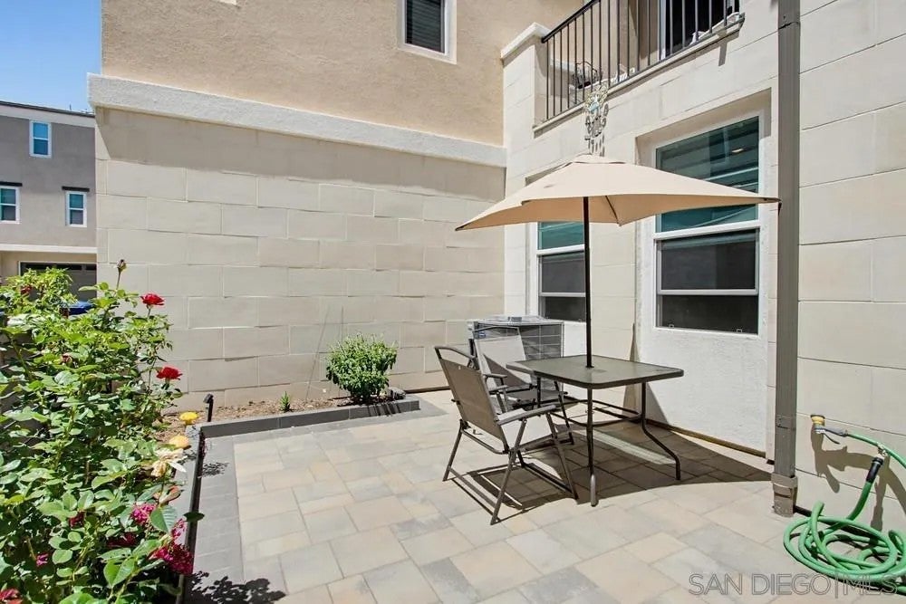 1225 Sunrise View 103