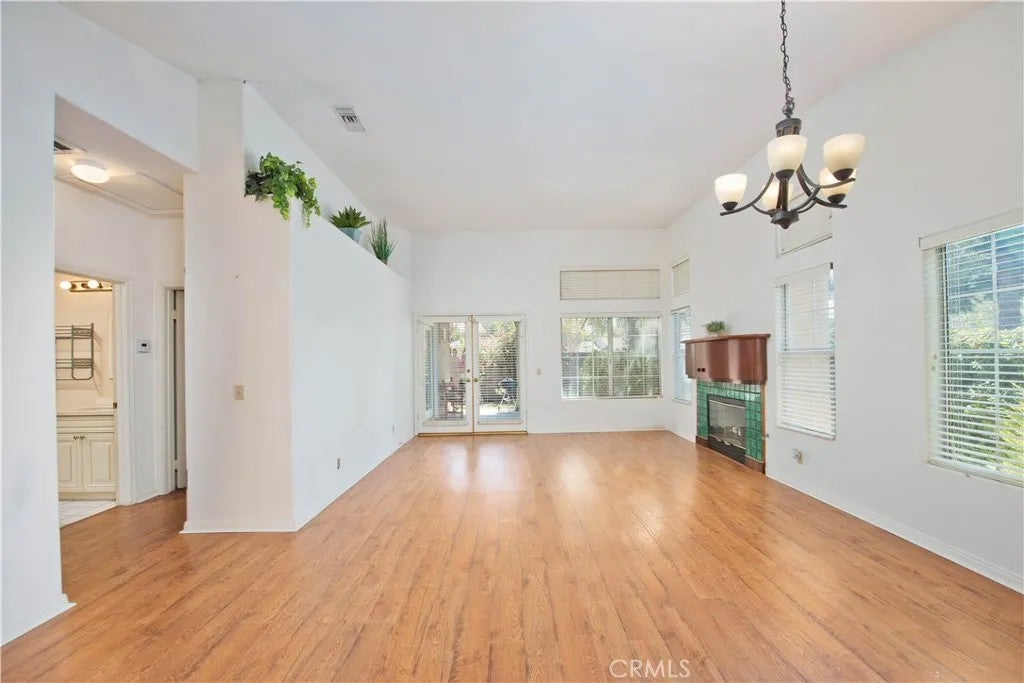 2464 Pleasant Grove Circle