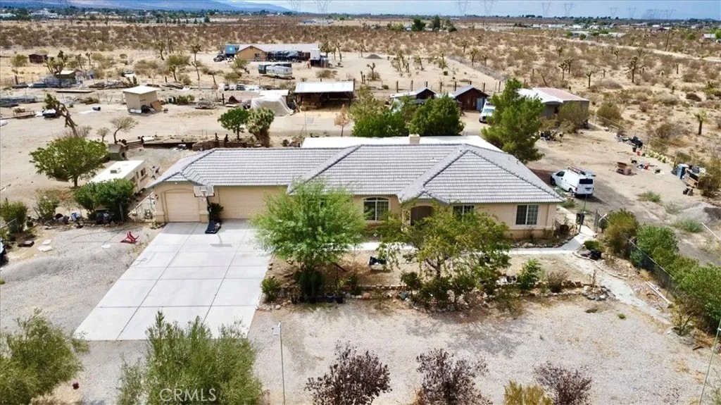 12008 Sierra Vista