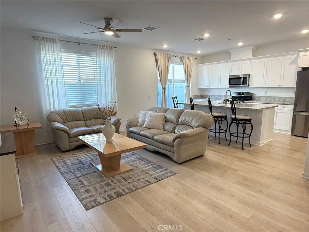 Photo of 32741 Manhattan Avenue, Winchester, CA 92596 (MLS # SW25271111)