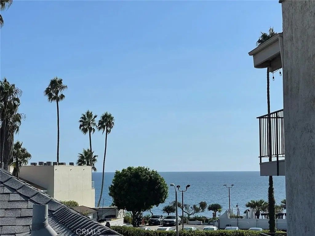 Photo of 274 Cliff Dr #8, Laguna Beach, CA 92651 (MLS # LG26041525)