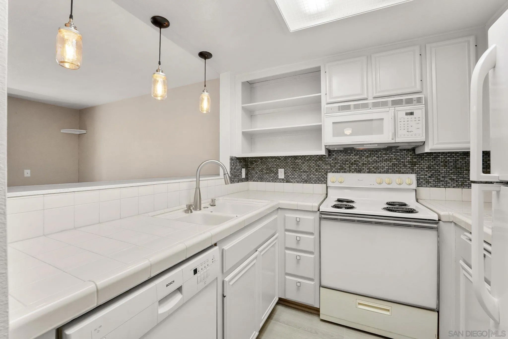 3078 Broadway 311