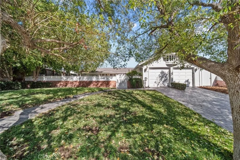 23414 Balmoral