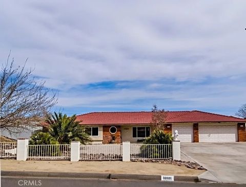 Photo of 16081 Tude Rd, Apple Valley, CA 92307 (MLS # CV25247755) Photo of 16081 Tude Rd, Apple Valley, CA 92307 (MLS # CV25247755)