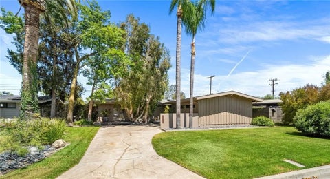 Photo of 14752 Candeda Place, Tustin, CA 92780 (MLS # PW26128470)